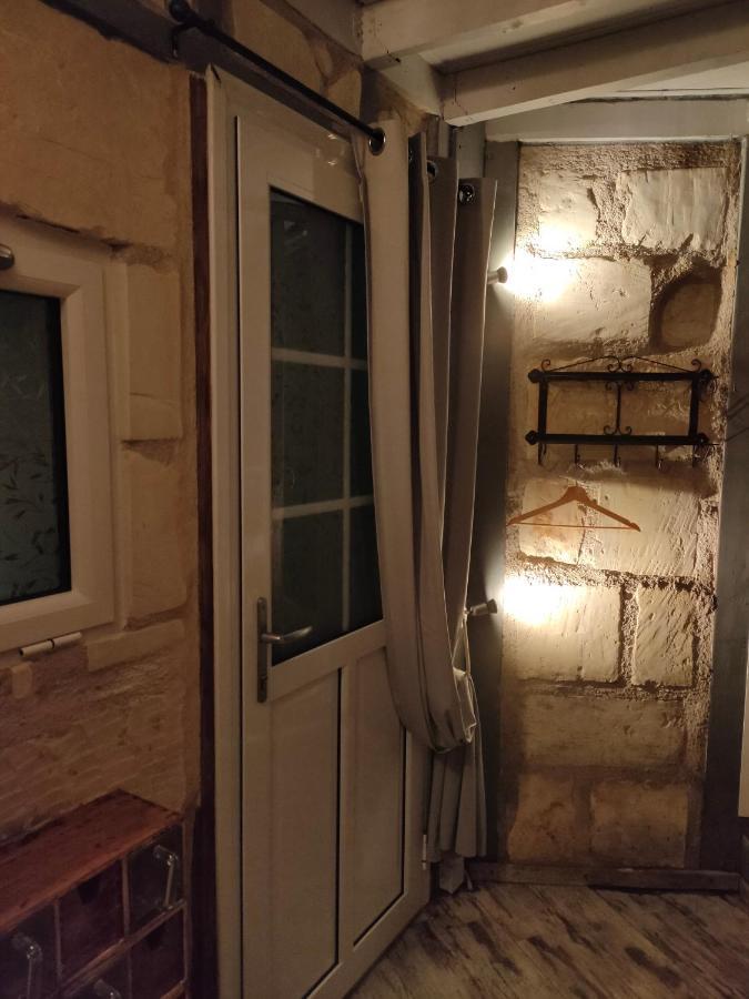 Les Troglos De Beaulieu Loches Exterior photo
