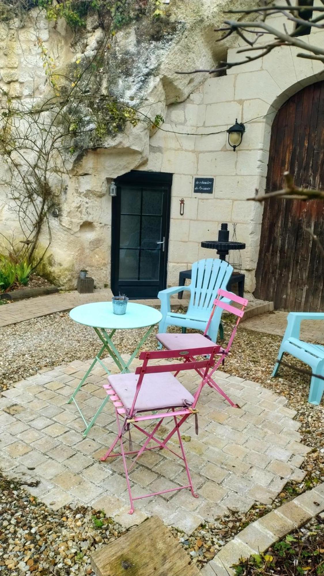 Les Troglos De Beaulieu Loches Exterior photo