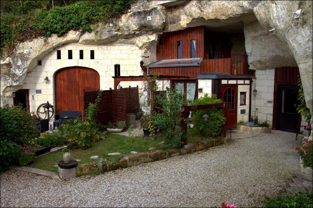 Les Troglos De Beaulieu Loches Exterior photo