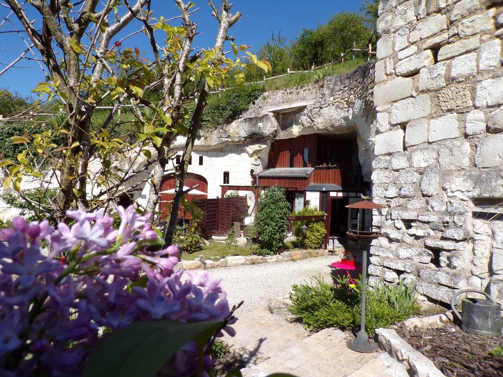 Les Troglos De Beaulieu Loches Exterior photo